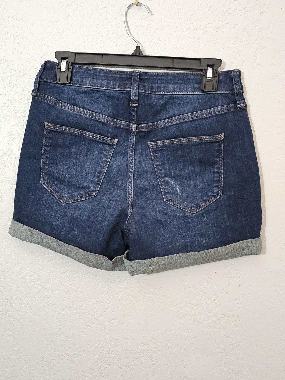 NWOT Universal Thread High Rise Midi Distressed Cuffed Denim Shorts Womens 4/27 - Picture 4 of 7